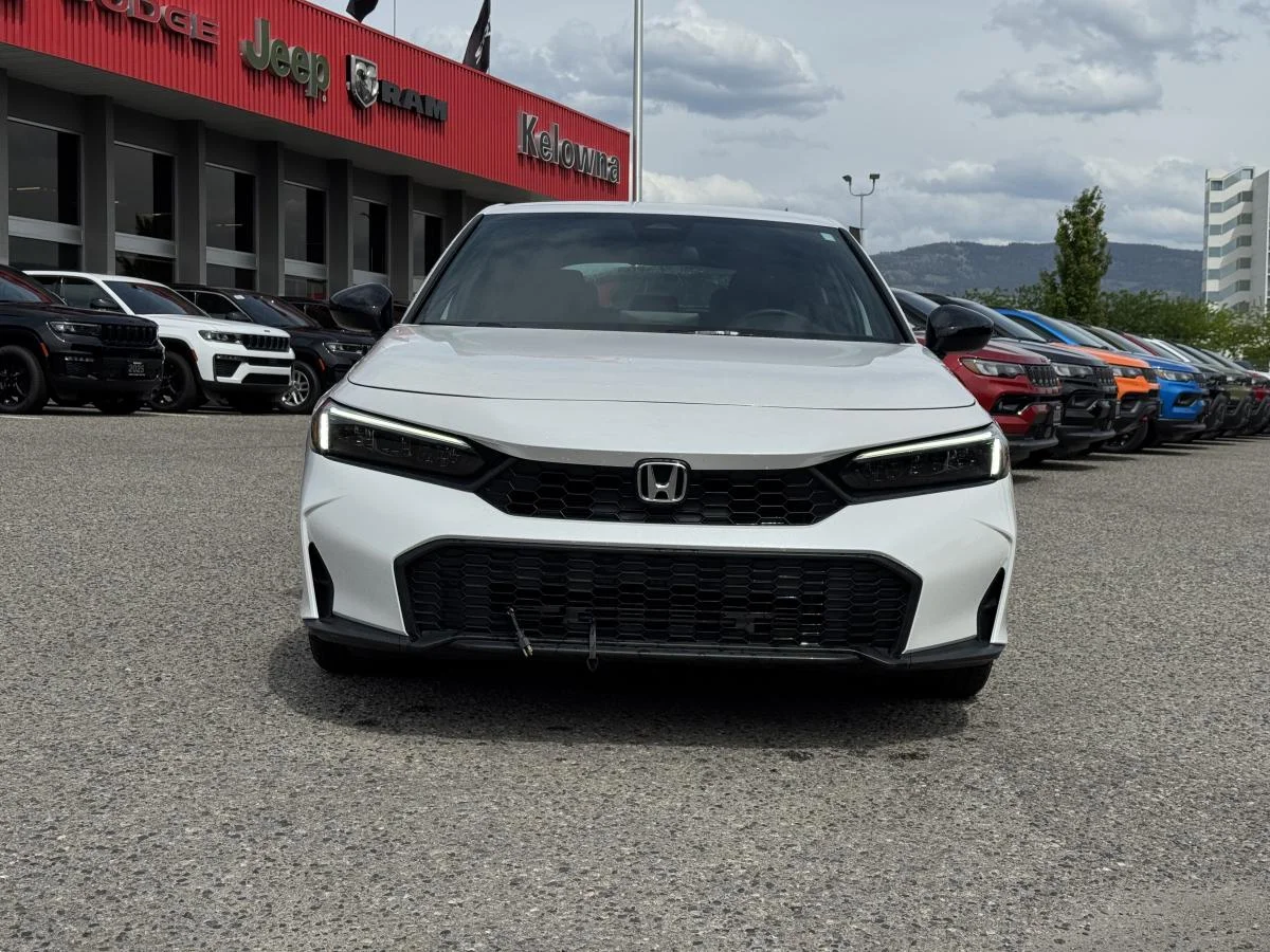 Used 2025 White Honda Sport image 3