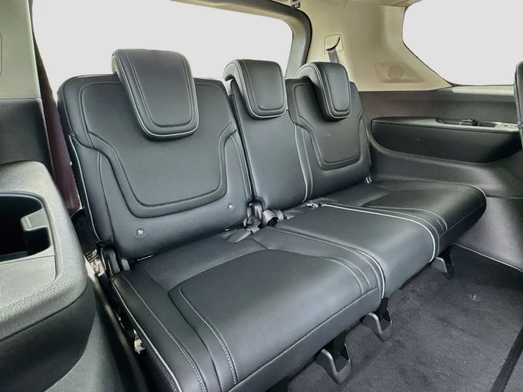 New 2027 RADIANT WHITE INFINITI Luxe 4WD image 29