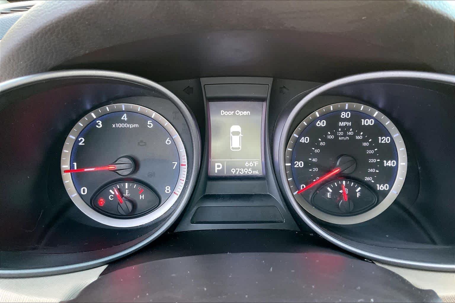 Used 2013 Serrano Red Hyundai Sport image 24