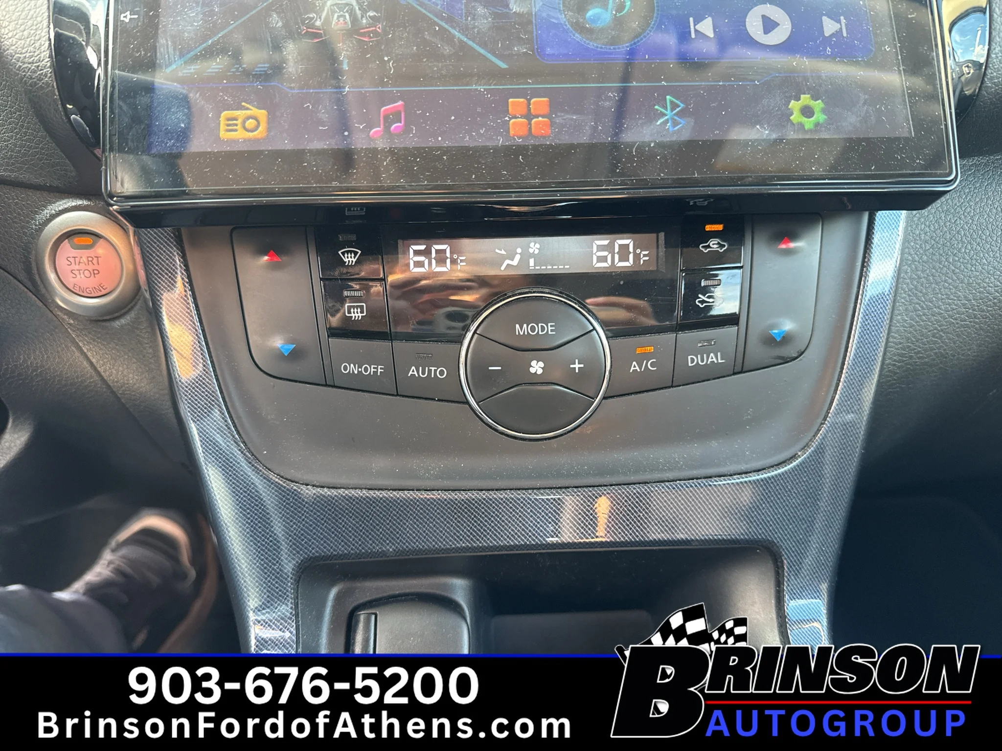 Certified Used 2018 Aspen White Nissan SR image 15