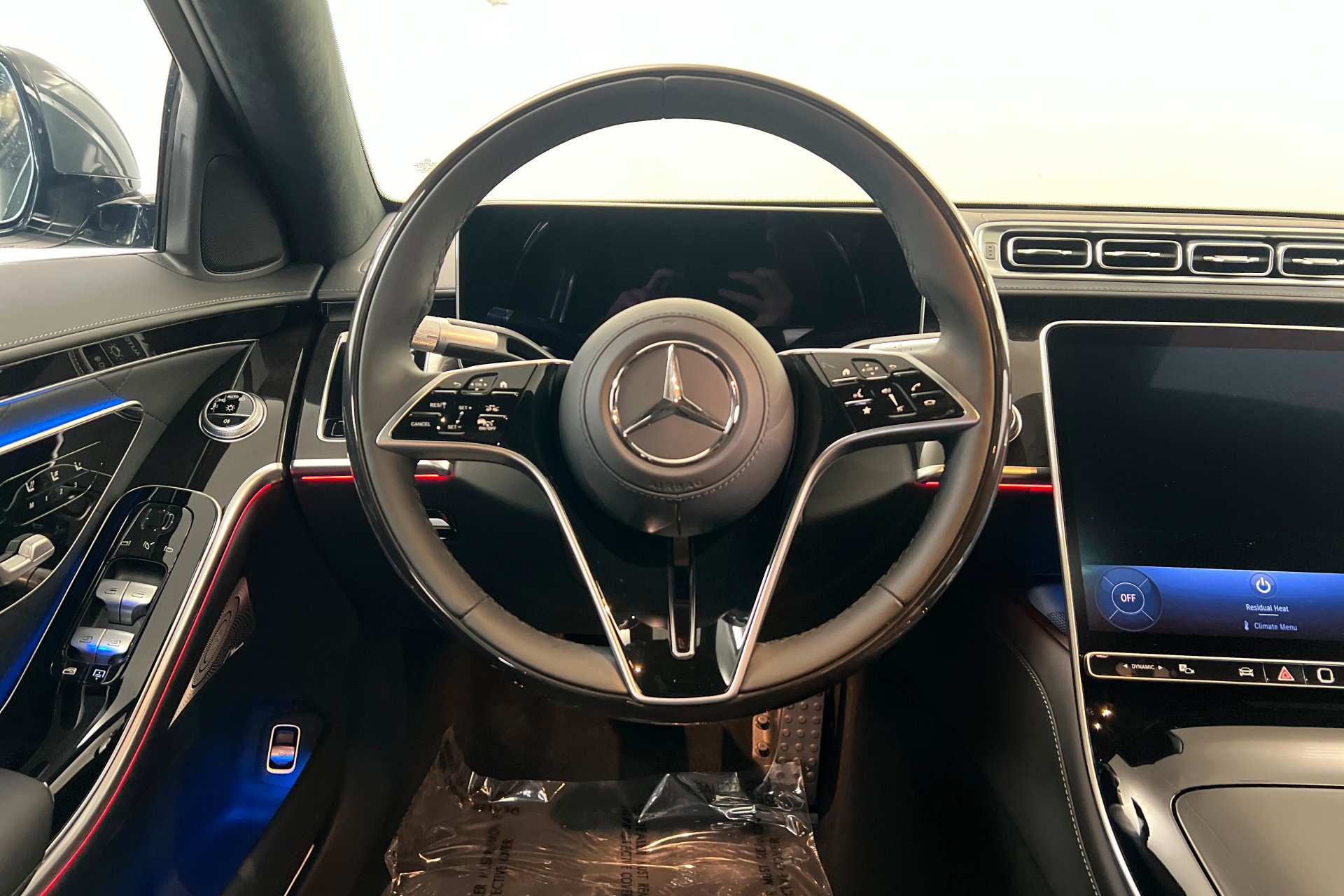New 2026 MANUFAKTUR Silicon Grey Mercedes-Benz S 580 image 37
