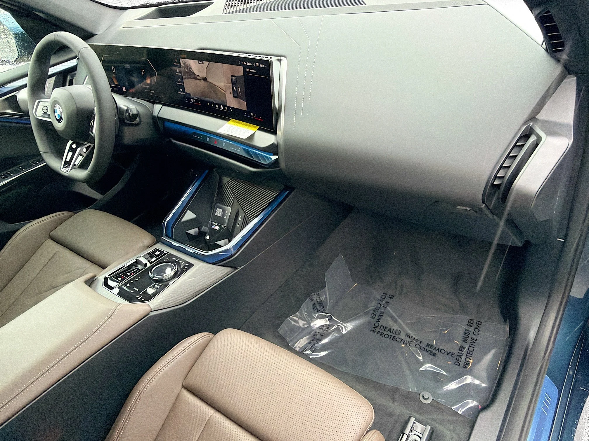 New 2026 Arctic Race Blue metallic BMW 30 xDrive image 14
