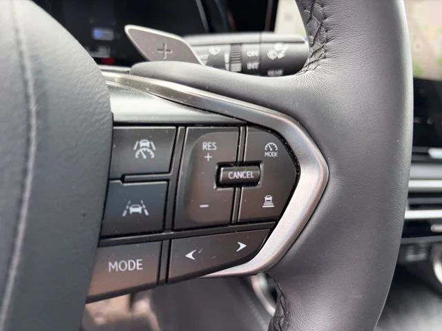 Used 2025 White Lexus 350h Premium image 29