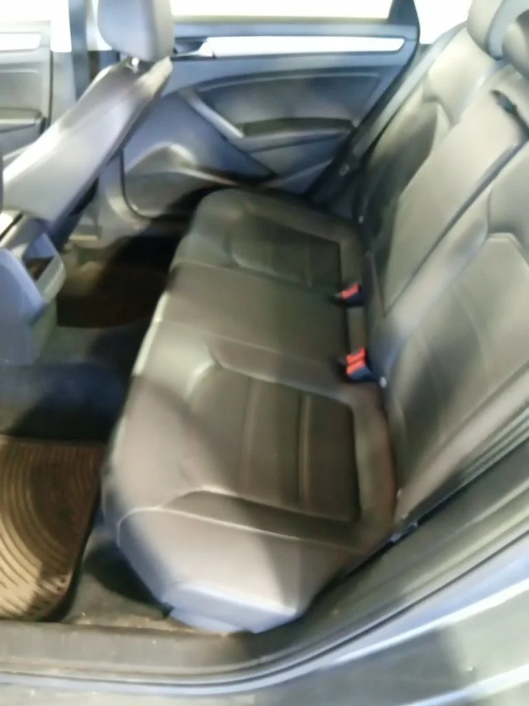 Used 2014 Platinum Gray Metallic Volkswagen 2.5L Wolfsburg Edition image 10