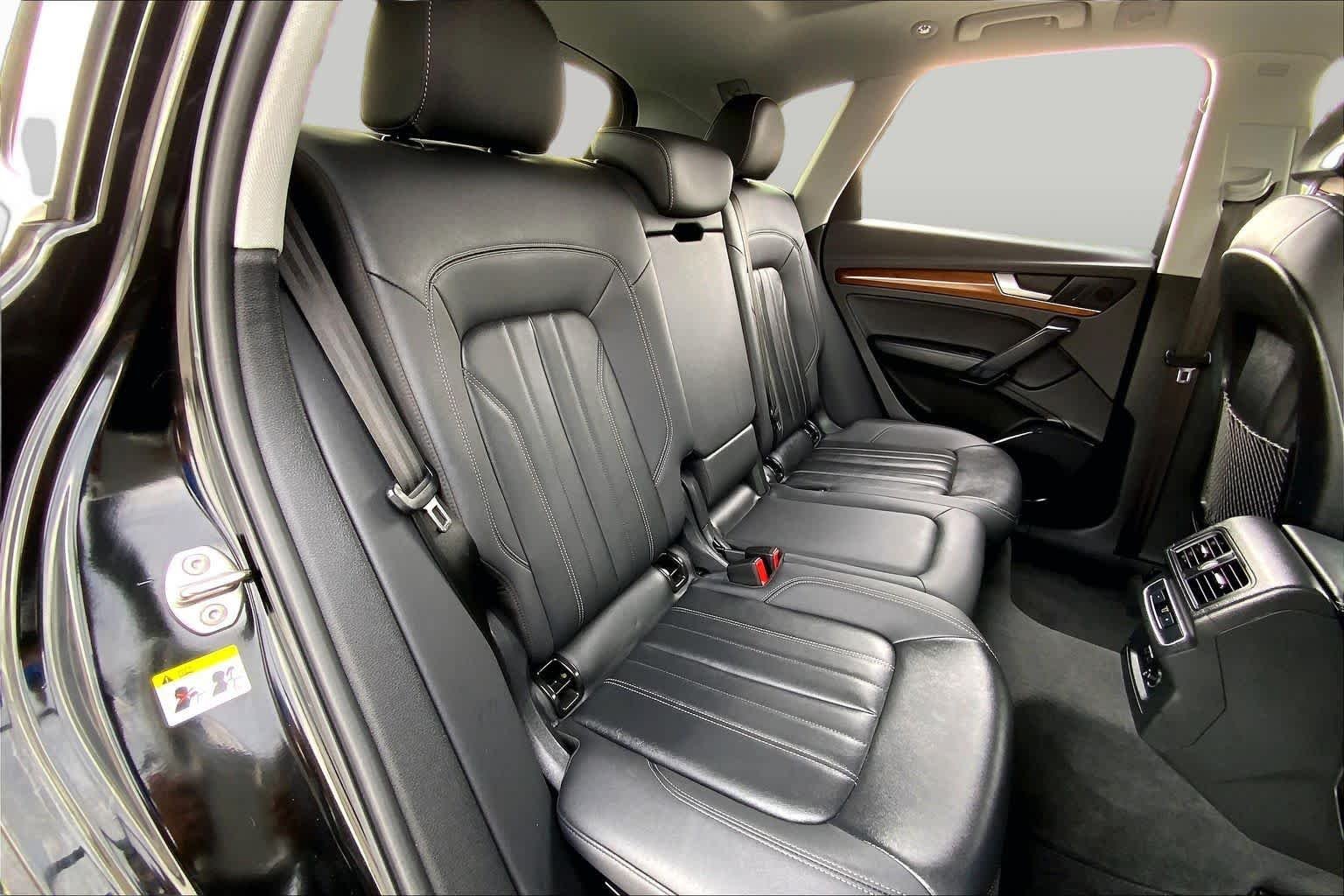Used 2022 Mythos Black Metallic Audi S line Premium image 19