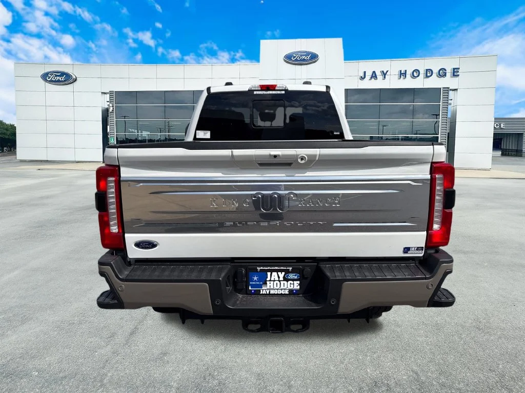 New 2026 Star White Metallic Tri-Coat Ford F-250® King Ranch® image 7