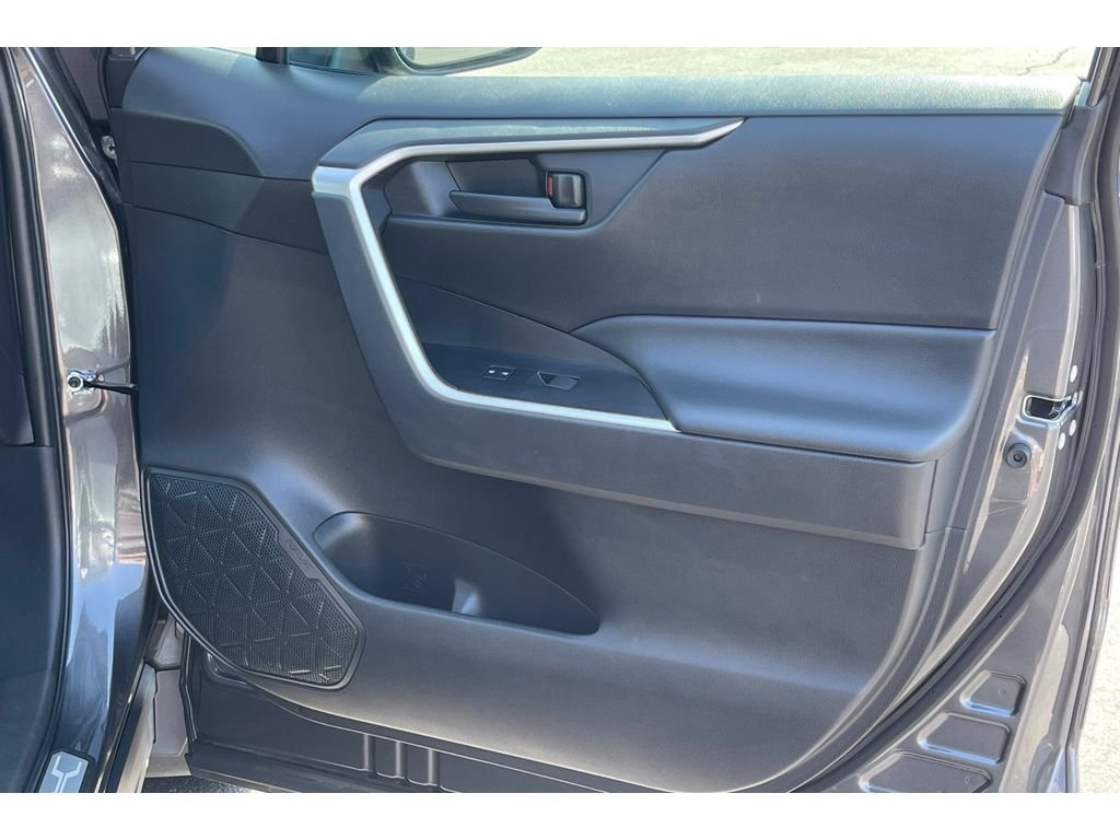 Used 2025 Magnetic Gray Metallic Toyota LE image 20