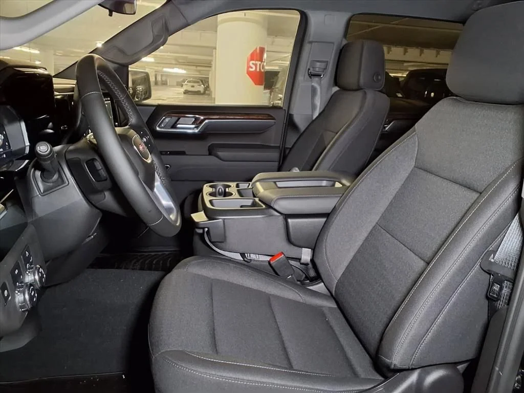 2025 GMC Sierra 1500 SLE - Photo 16