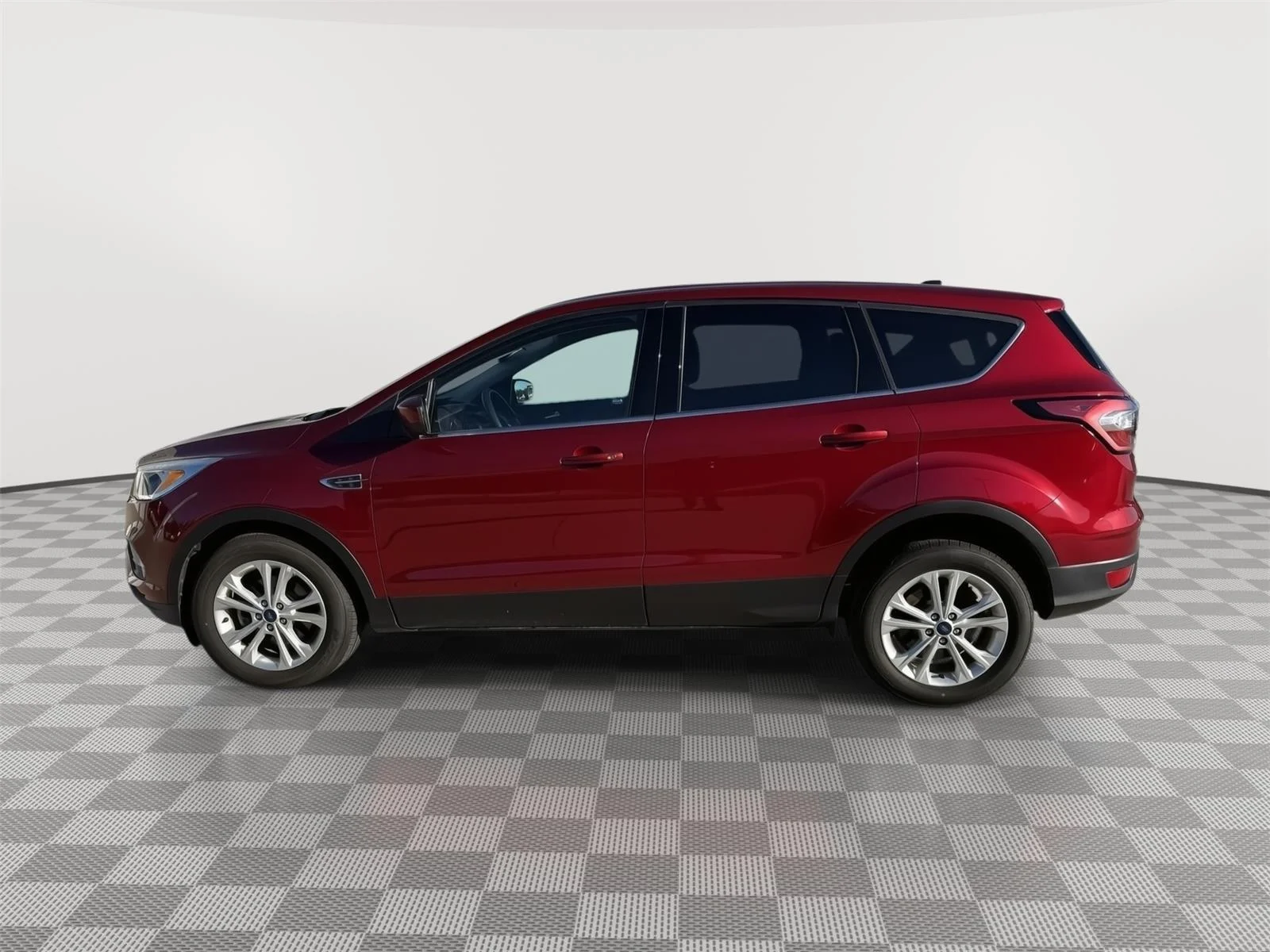 Used 2017 Ruby Red Metallic Tinted Clearcoat Ford SE image 4