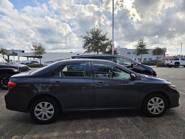 Used 2010 Magnetic Gray Metallic Toyota LE image 4