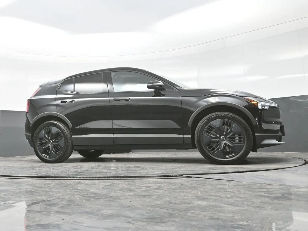 New 2026 Onyx Black Volvo Twin Motor Cross Country Ultra image 31