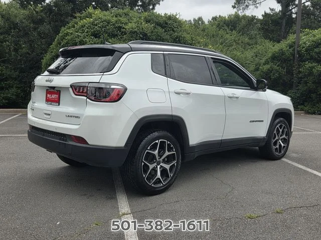 Used 2025 White Jeep Limited image 5