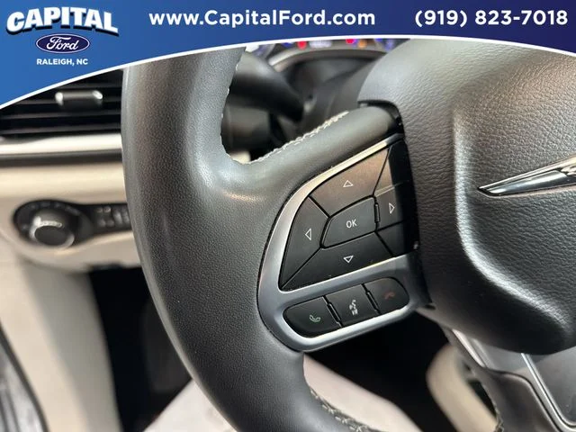 Used 2023 Silver Chrysler LX image 21