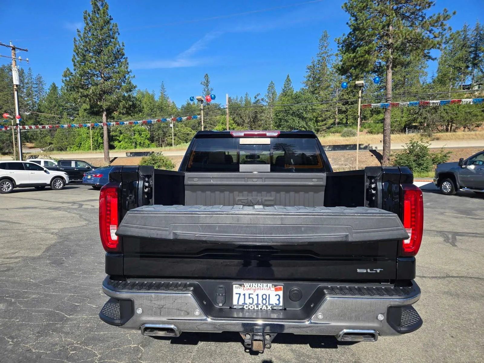 Used 2022 Onyx Black GMC SLT image 27