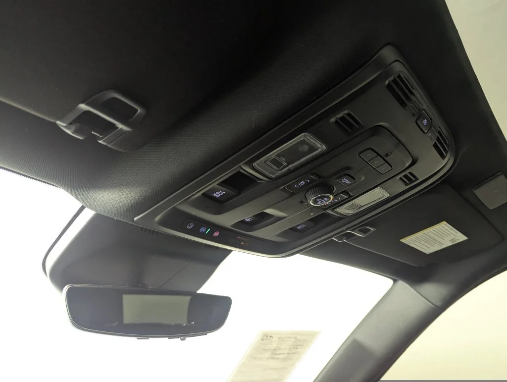 Used 2021 White Cadillac Sport image 56