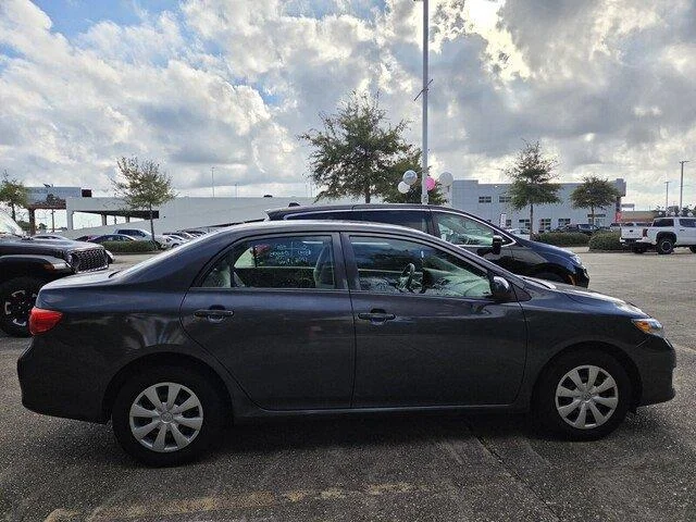 Used 2010 Magnetic Gray Metallic Toyota LE image 4