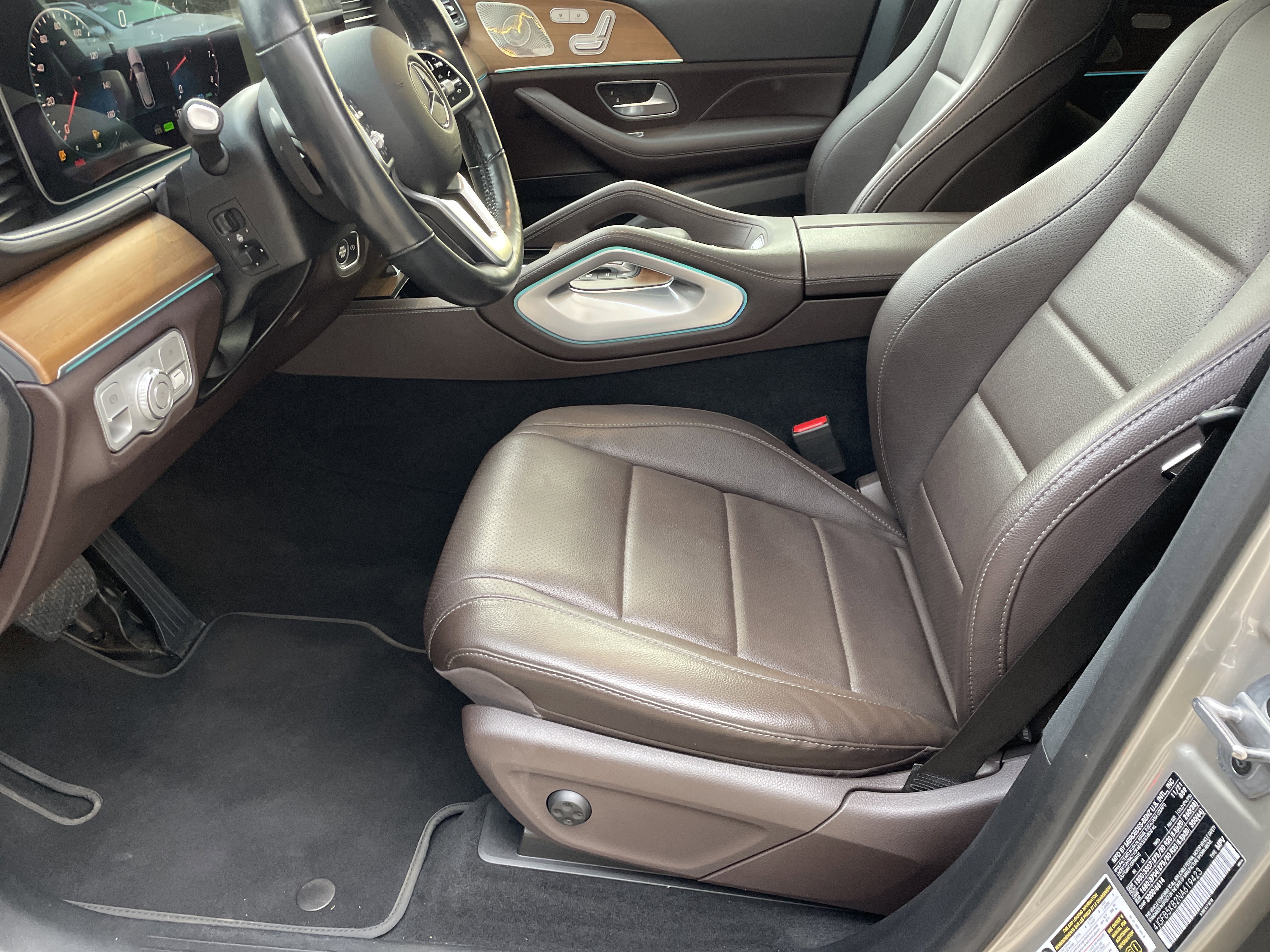 Certified Used 2022 Mojave Silver Metallic Mercedes-Benz GLE 450 4MATIC® SUV image 20