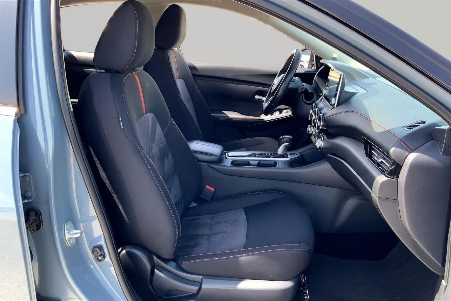 Used 2024 Atlantic Gray Metallic/Super Black Nissan SR image 9