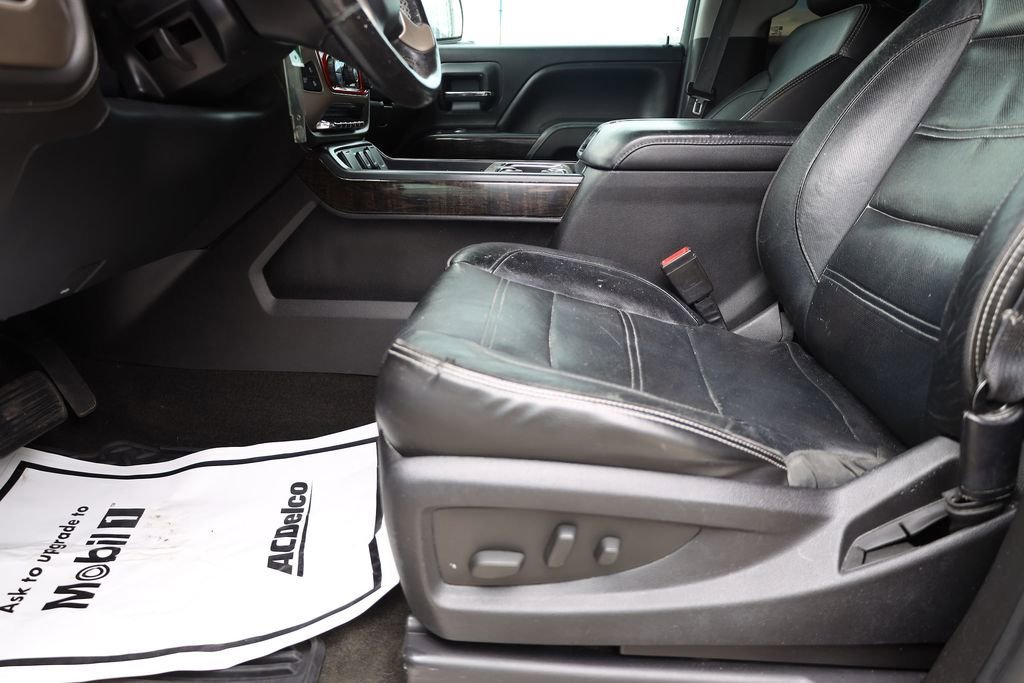 Used 2015 White Diamond Tricoat GMC Denali image 11