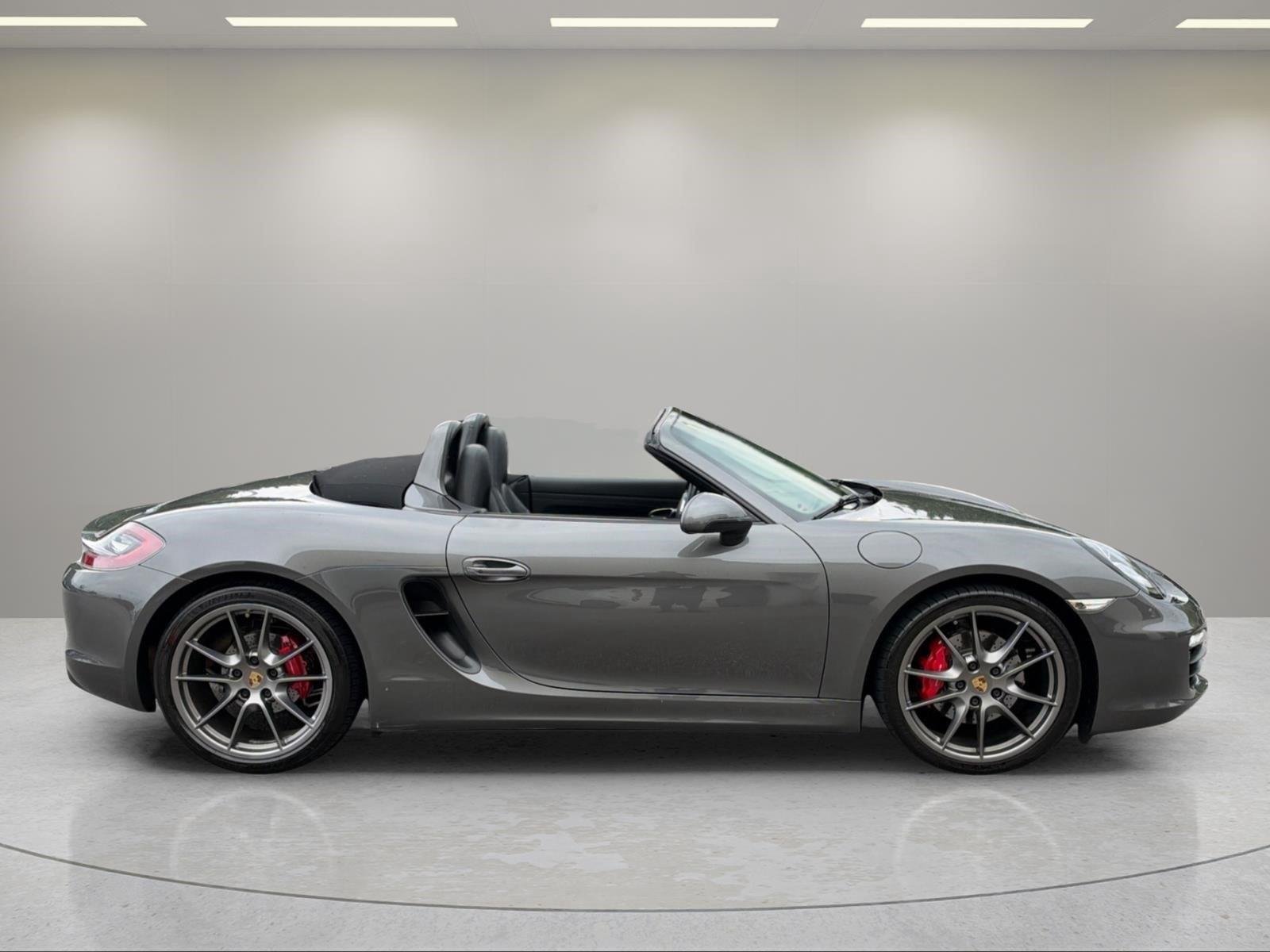 Used 2016 Agate Gray Metallic Porsche S image 6
