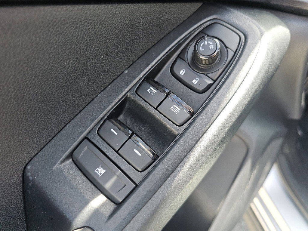 Used 2025 Ice Silver Metallic Subaru Premium image 31