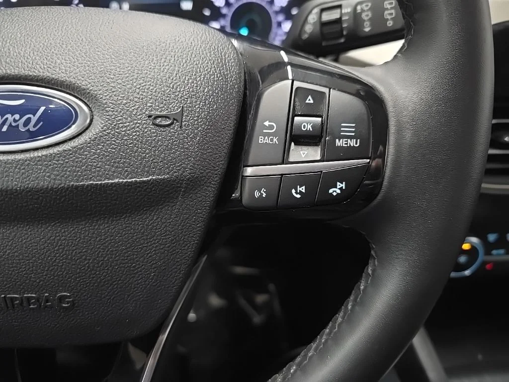 Certified Used 2022 Gray Ford SE image 24
