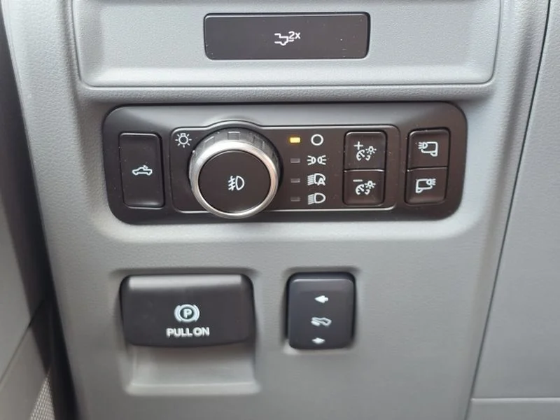 Certified Used 2026 Star White Ford LARIAT image 16