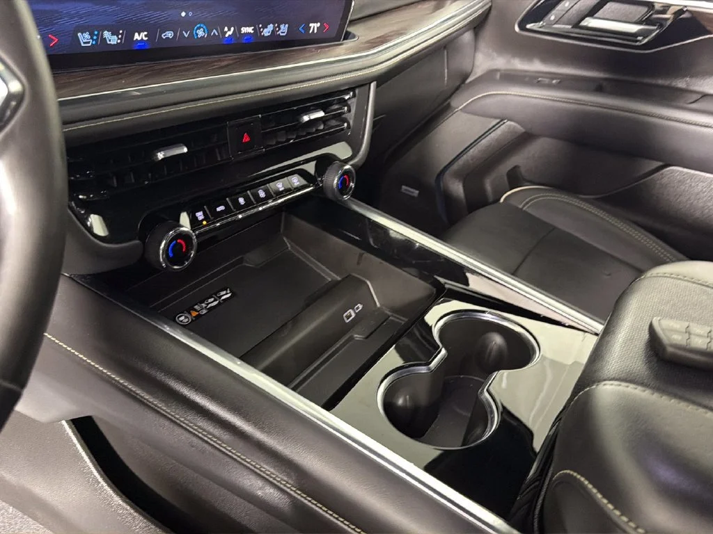Used 2025 Black Chevrolet Premier image 24