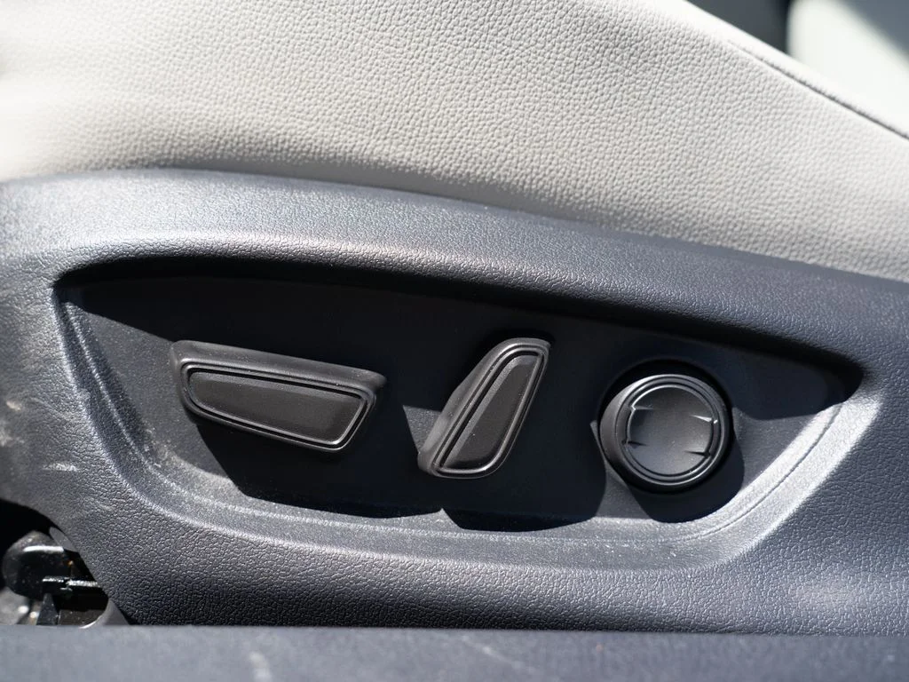 Used 2025 Black Toyota XLE image 20