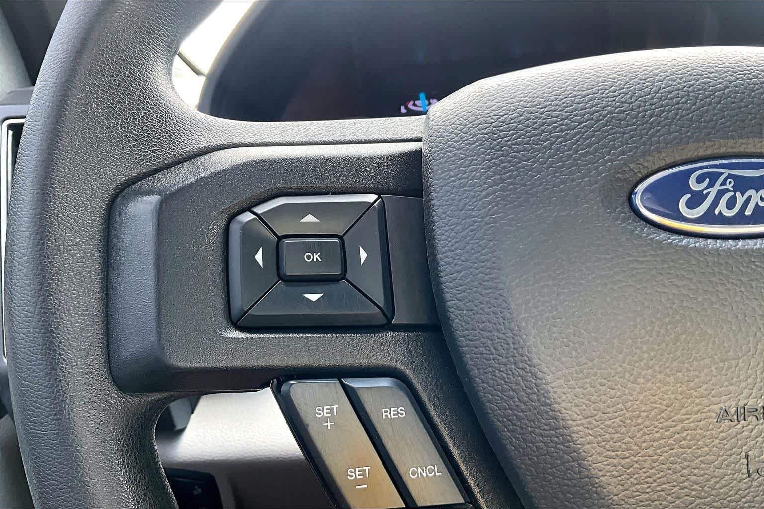 Used 2022 Oxford White Ford XLT image 23