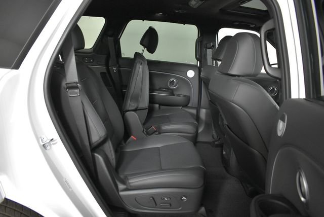 New 2026 White Hyundai Calligraphy AWD image 21
