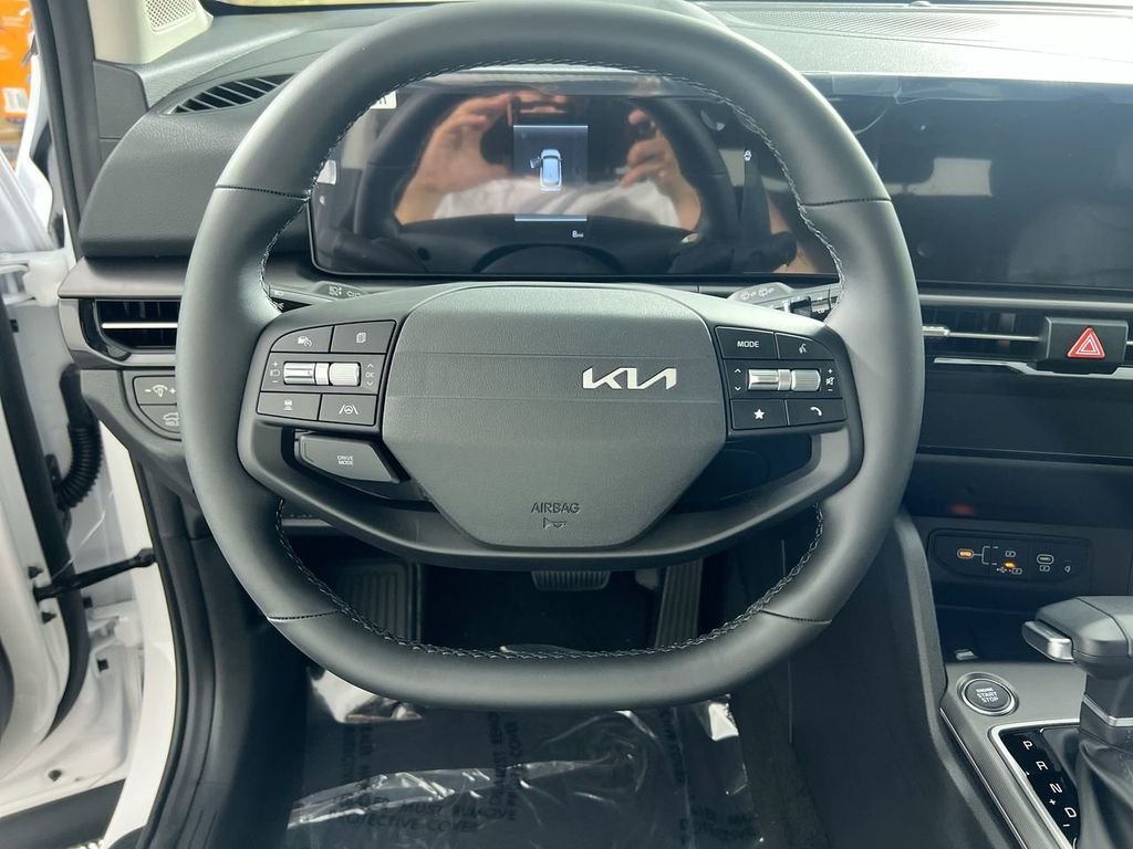 New 2026 Glacial White Pearl Kia EX image 17