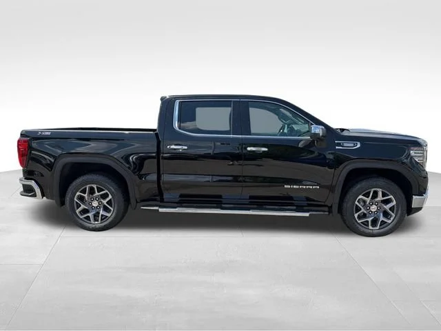2026 GMC Sierra 1500 SLT - Photo 8
