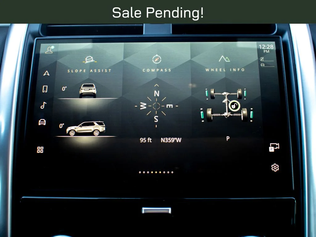 Used 2025 Gray Land Rover Dynamic SE image 23