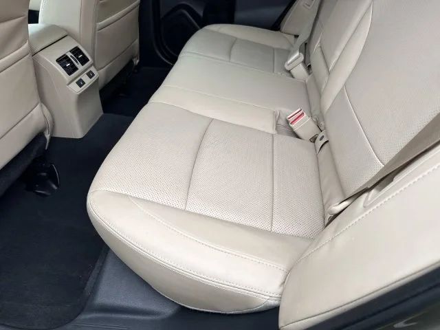 Used 2017 Green Subaru 2.5i image 15