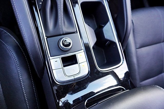 Used 2022 Silver Kia SX image 34