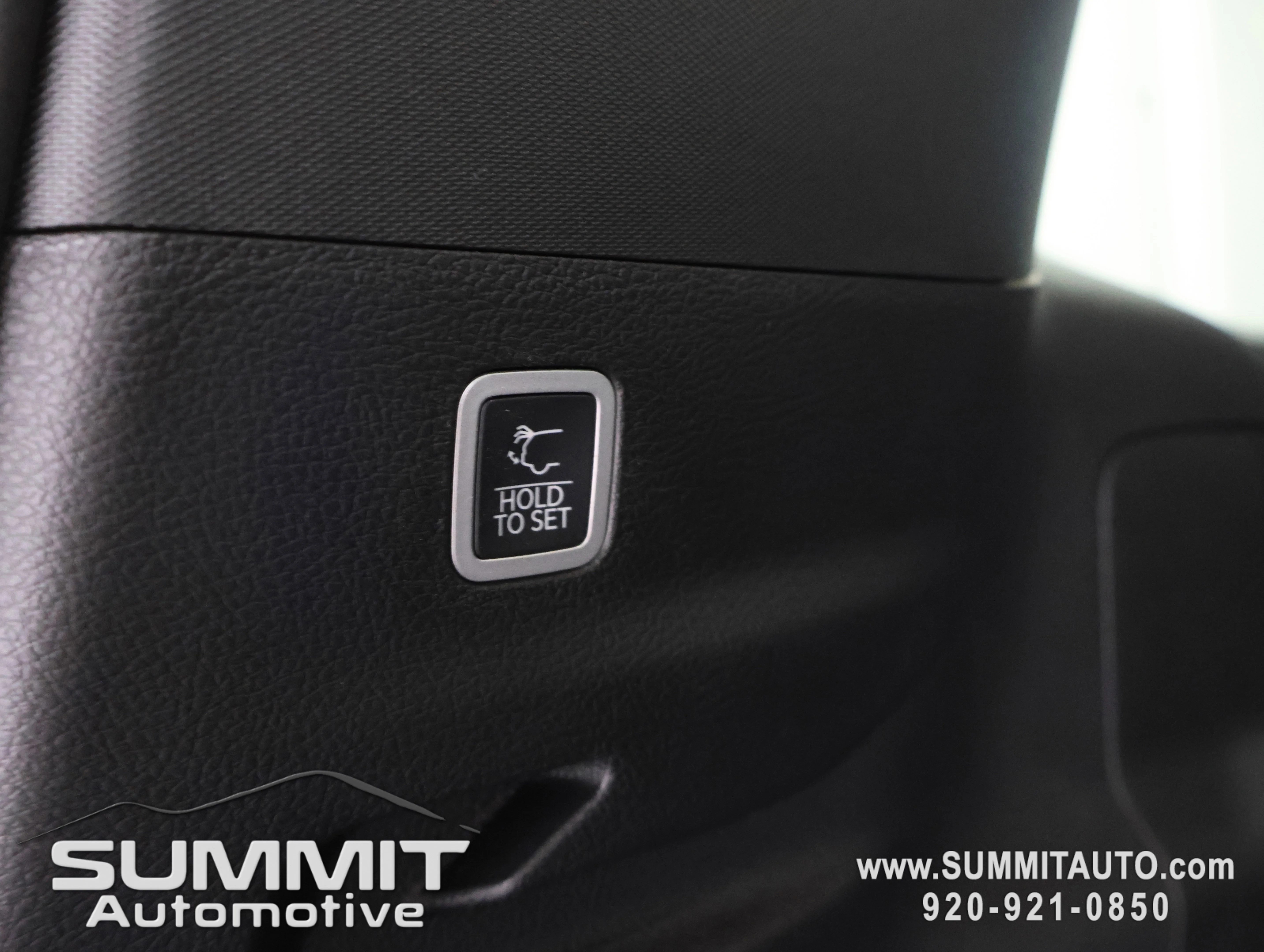 New 2026 High Gloss Black Exterior Paint Jeep Summit Obsidian image 33