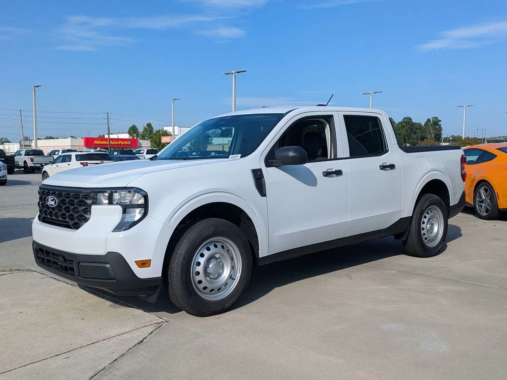 New 2026 Oxford White Ford XL image 8
