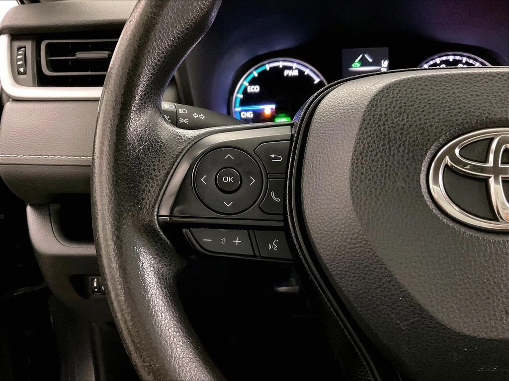 Used 2020 Gray Toyota LE image 22