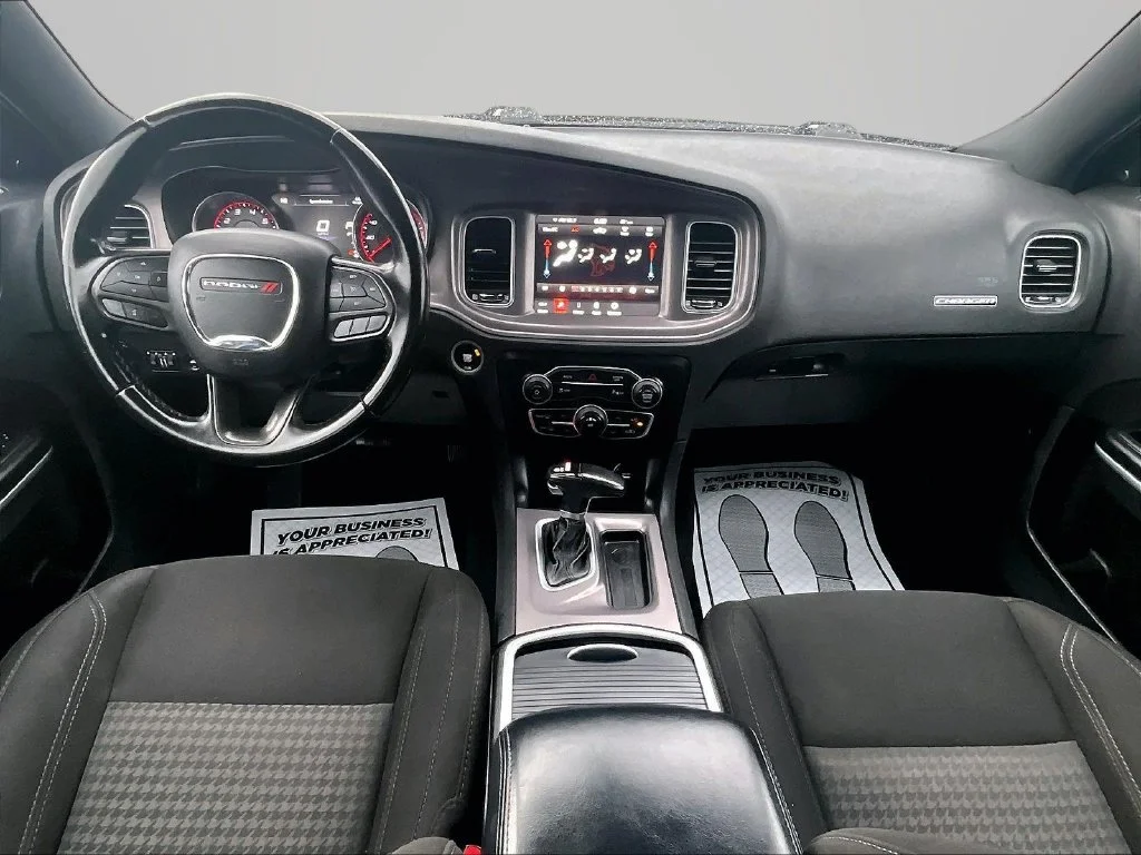Used 2023 Gray Dodge SXT image 17