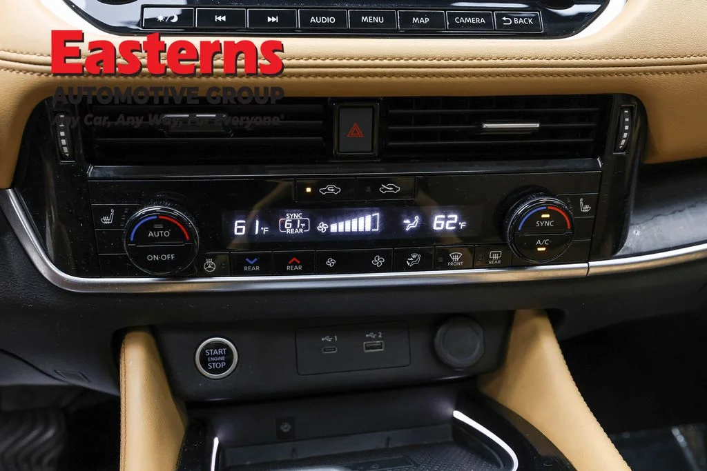 Used 2023 Black Nissan Platinum image 20
