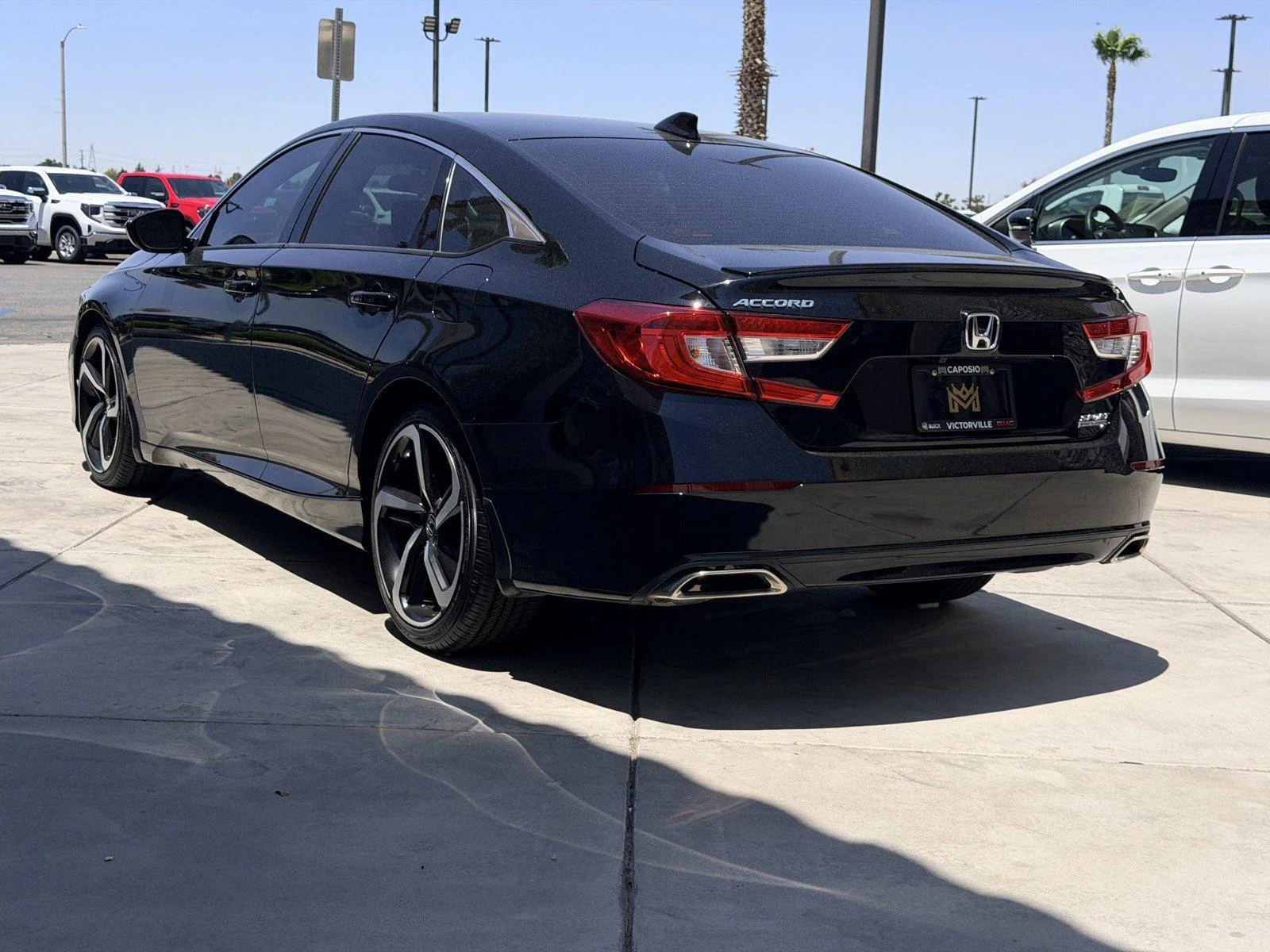 Used 2022  Honda Sport SE image 4