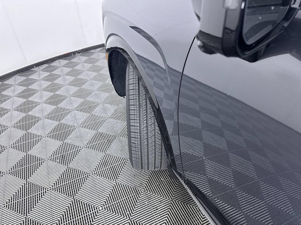 New 2026 Ecotronic Gray Pearl Hyundai Limited image 10