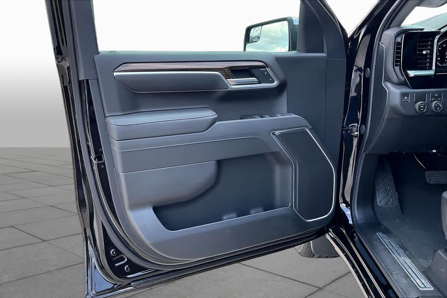 2026 Chevrolet Silverado 1500 LT - Photo 11