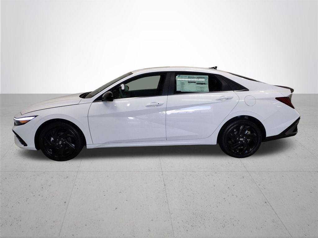 New 2026 White Hyundai SEL Sport image 9
