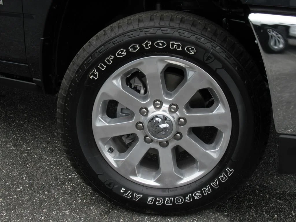 2026 RAM 2500 Laramie - Photo 9