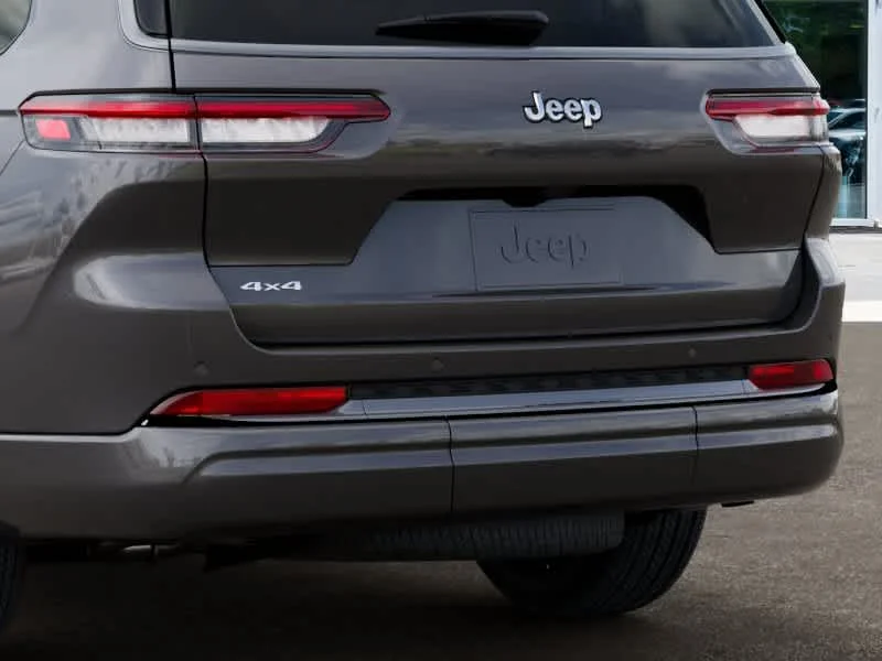 New 2026 Baltic Gray Metallic Clear-Coat Exterior Paint Jeep Limited Reserve image 13