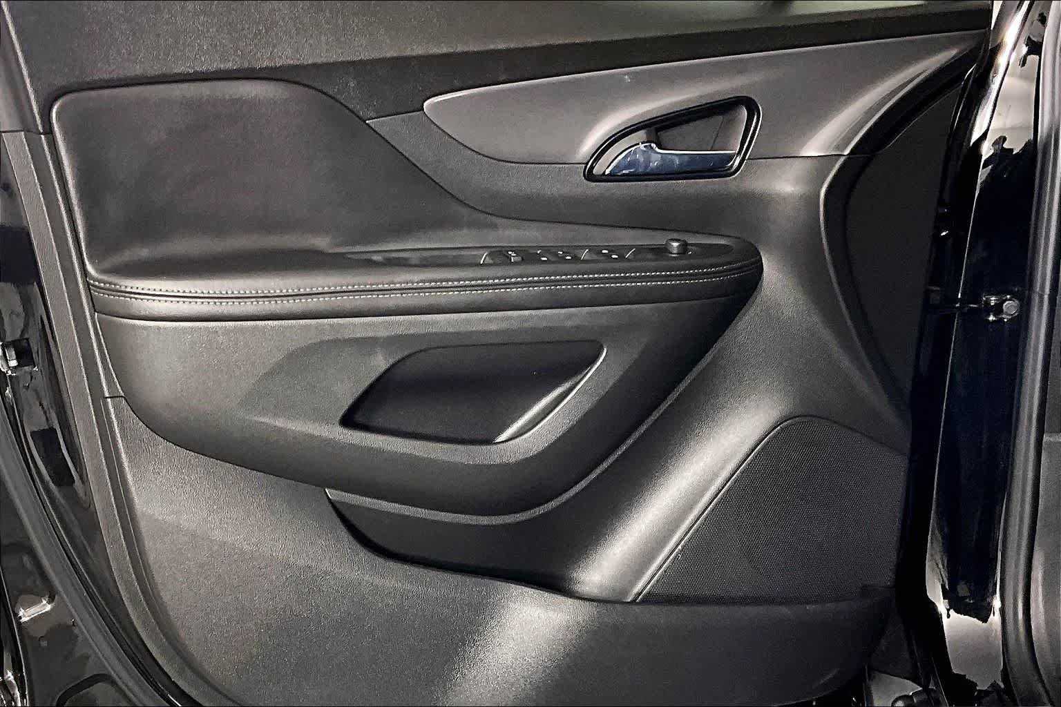 2022 Buick Encore Preferred - Photo 18
