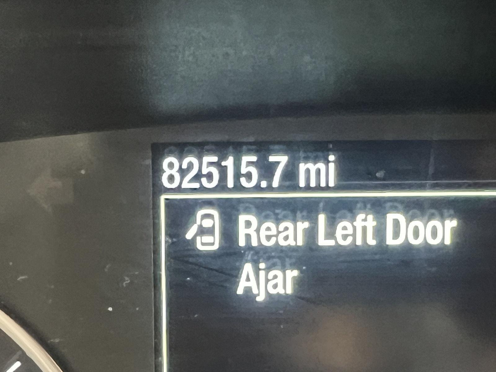 Used 2019 Shadow Black Ford SE image 18