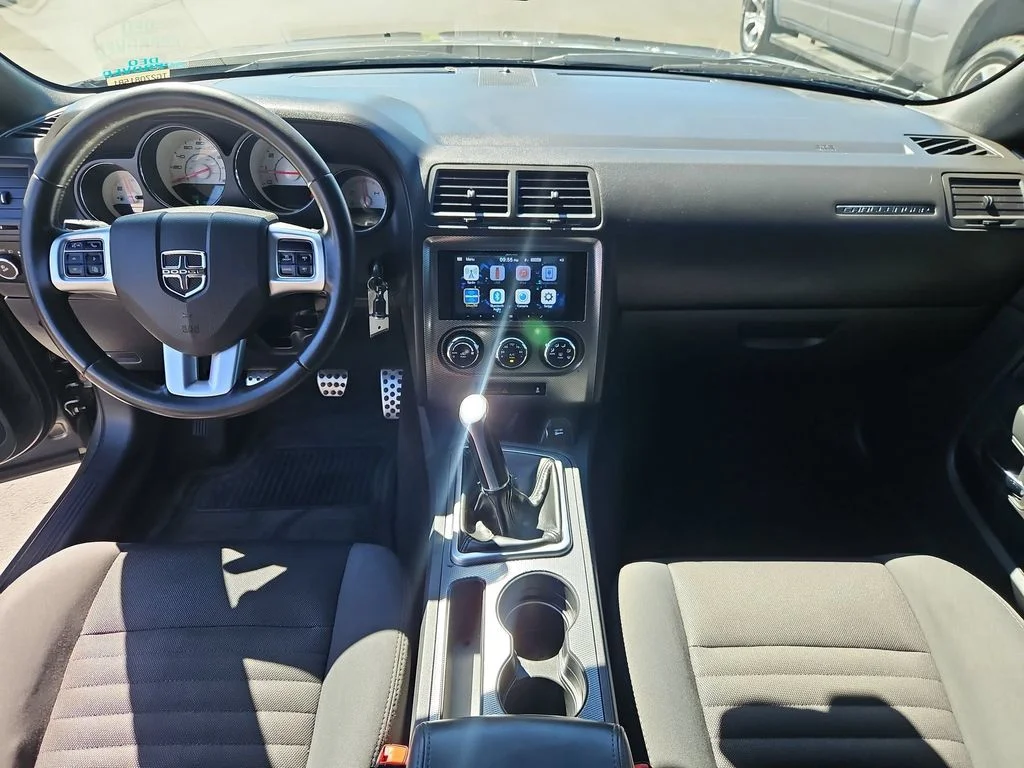 Used 2011 Mineral Gray Metallic Clearcoat Dodge R/T image 21